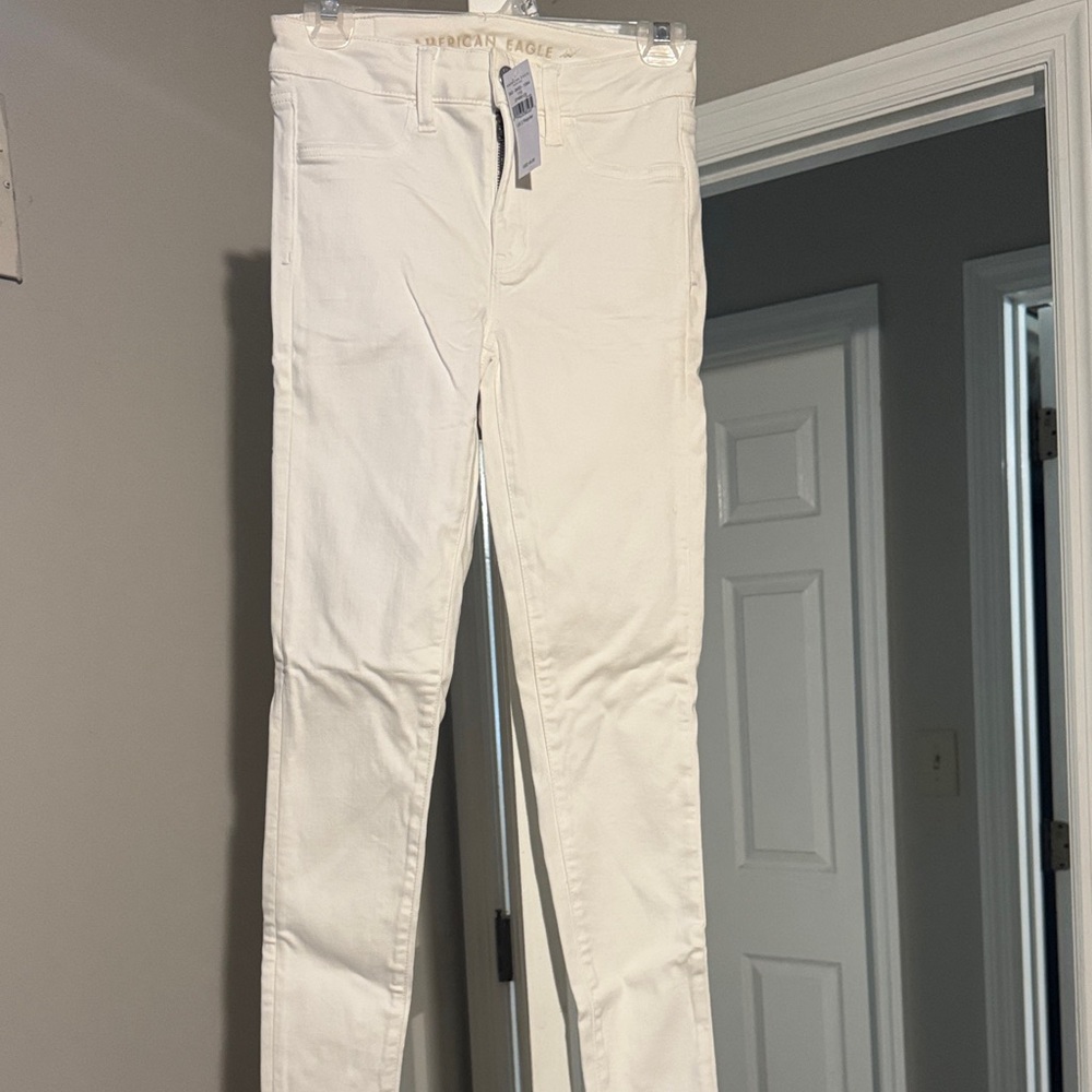 White Skinny Jeans- American Eagle NWT